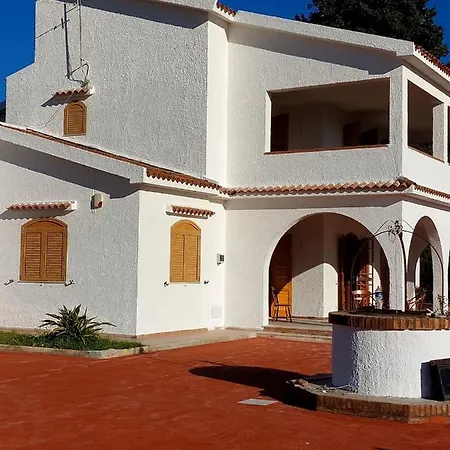 Apartament Carmela *